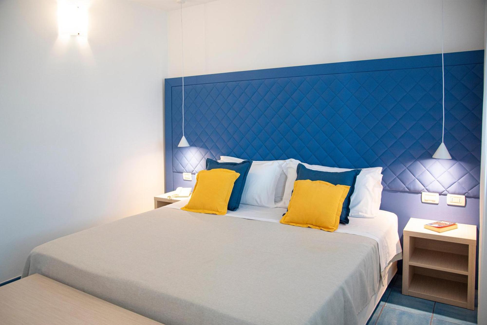 Pietrablu Resort & Spa - Cdshotels Polignano a Mare Ngoại thất bức ảnh